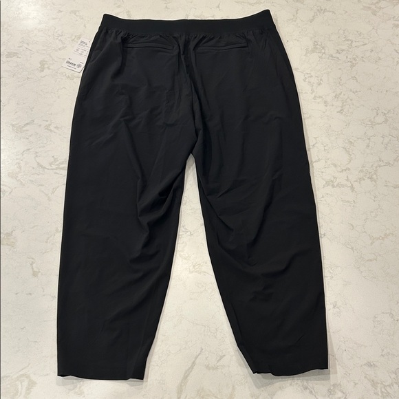 Athleta Brooklyn Mid Rise Ankle Pant in Black Plus Size 18 NWT - Picture 9 of 16
